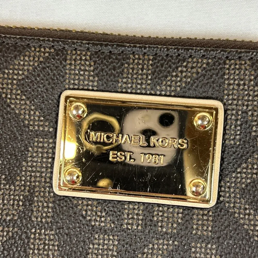 Michael Kors nice clean